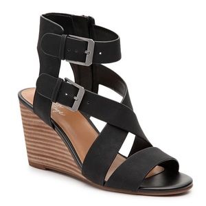 Crown Vintage wedge sandals. Worn once. Sz 8